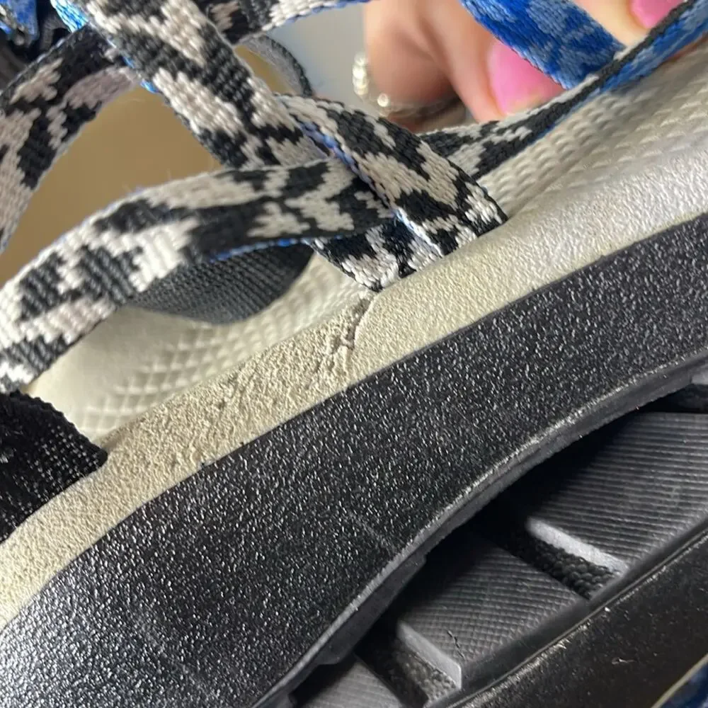 CHACO Black and White Blue Detail Patterned Strappy Sandals Size 10